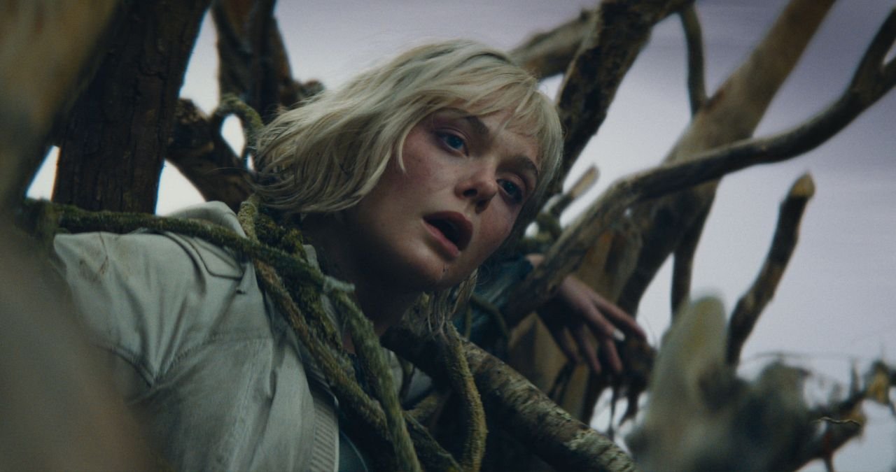 A Yautja contemplating its next move, symbolizing strategic evolution.