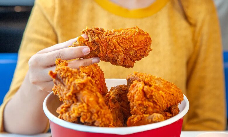 Fried chicken buckets fading as Americans flock to tenders and sandwiches: Here's why