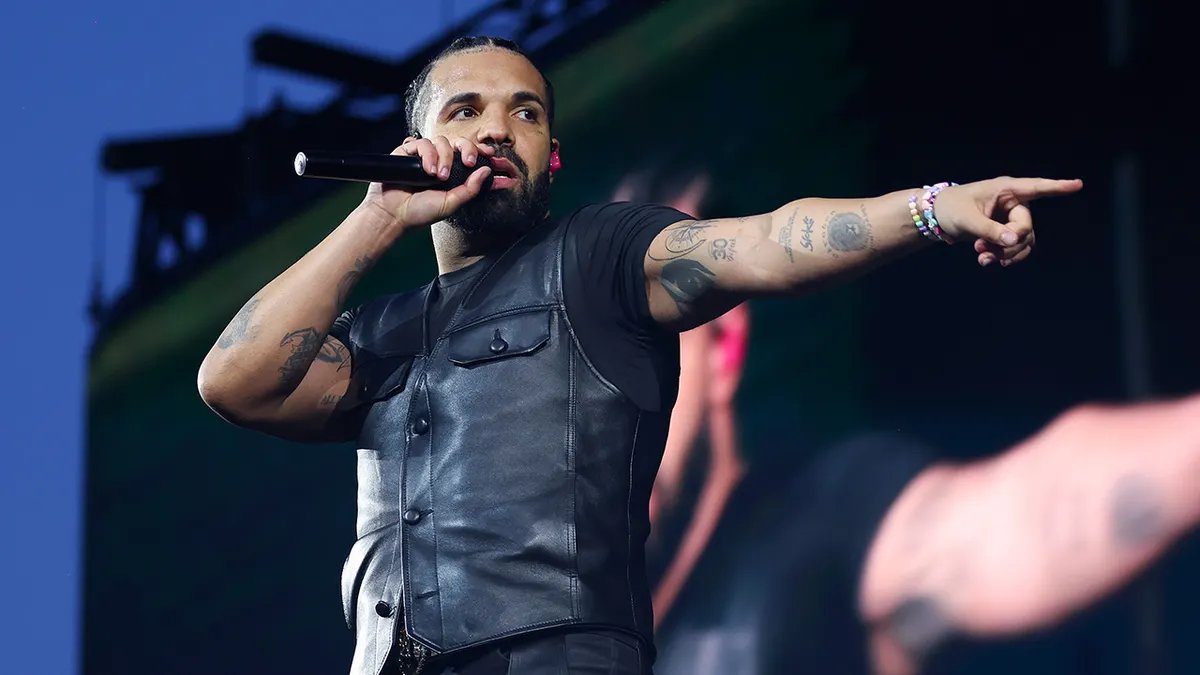 Blue Jays celebrating a victory