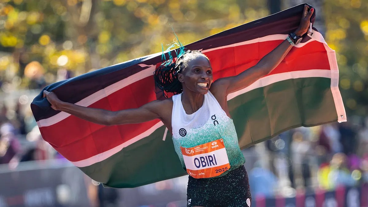 Benson Kipruto's efficient running style on display during the New York City Marathon