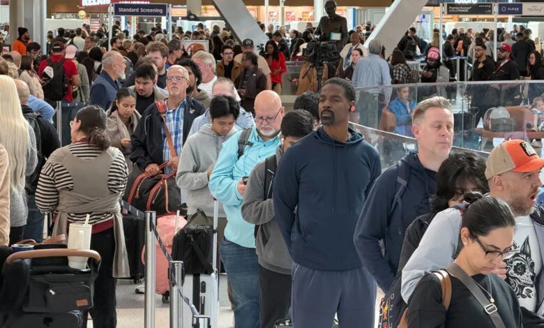 Flight chaos grips US airports as some airlines advise booking 'backup ticket': See the list