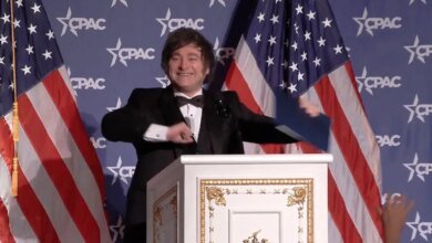 Argentine President Javier Milei does the 'Trump Dance'