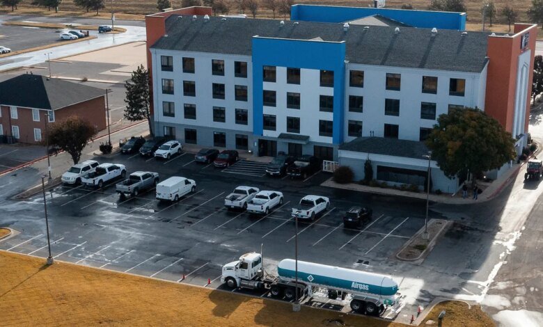 Hundreds Evacuated, Dozens Hospitalized After Ammonia Gas Leak In Oklahoma