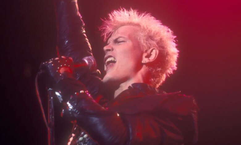 Billy Idol remembers 'whirlwind' of '80s, talks new 'vantage point'