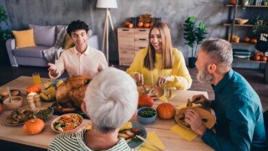 When's the best time to eat Thanksgiving dinner? Experts share their verdict