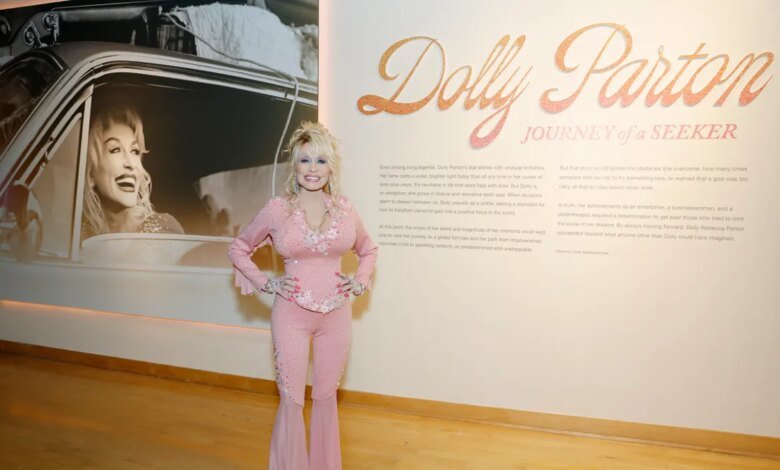 Dolly Parton shares Thanksgiving message amid health challenges