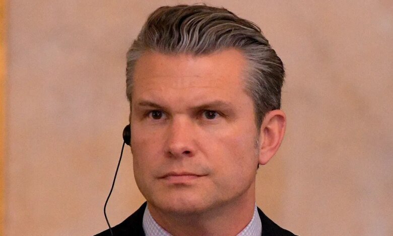 Senators Vow 'Vigorous Oversight' After Stunning Hegseth 'Kill Everybody' Report