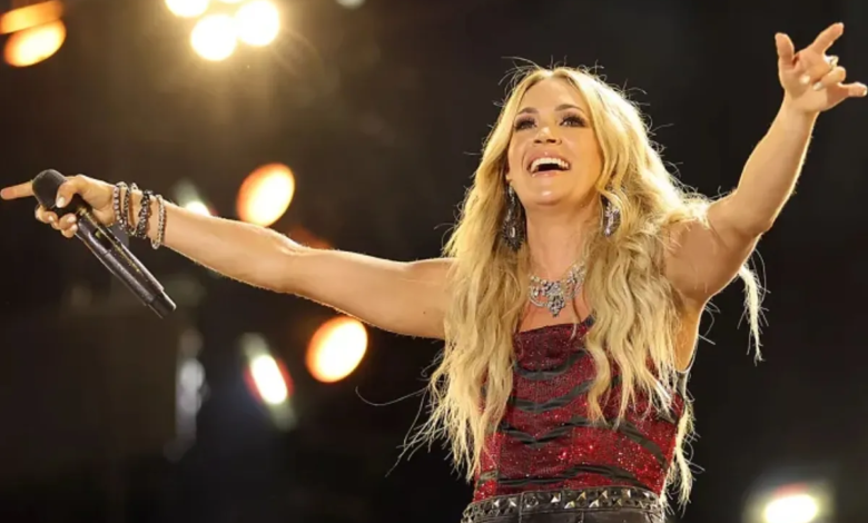 Carrie Underwood's stunning Sunday Night Football look goes viral
