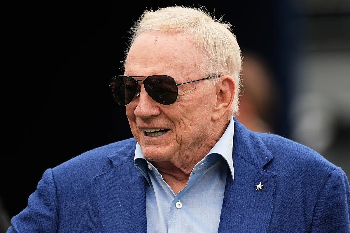 Charles Barkley criticizing Jerry Jones about the Cowboys' defense