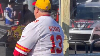 Chiefs fan taunts Josh Allen and the Bills with epic troll move