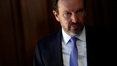 Chris Murphy Goes Off On Democrats At New Hampshire Town Hall