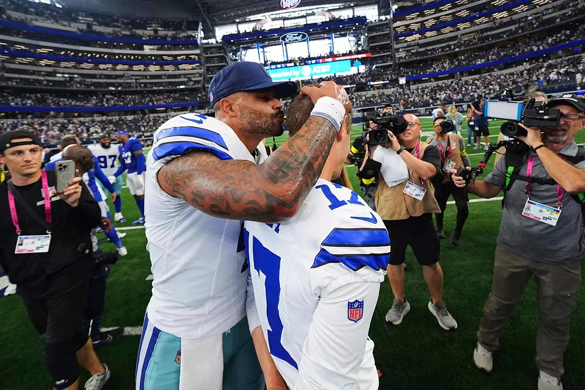 Dak Prescott celebrating a touchdown pass against the Kansas City Chiefs on Thanksgiving.
