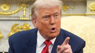 'Despicable': Critics Rip Trump Over 'Beyond Sickening' Oval Office Moment