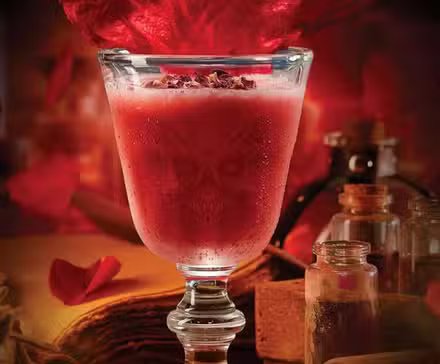 Close-up of the Infernal Compass item icon in Diablo 4, highlighting its consumable nature.