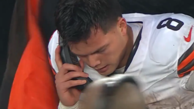 Dillon Gabriel's mysterious phone call during the Browns game: Who was he calling?