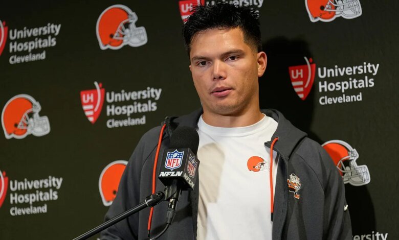 Dillon's fiancée, Zo Caswell, criticizes Browns fans while Travis Hunter's wife supports her