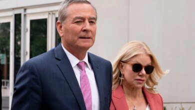 Ex-Tennessee House Speaker Casada, top aide pardoned by Trump