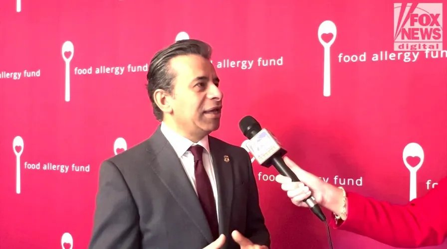 Illustration of a damaged gut lining allowing undigested food particles to enter the bloodstream