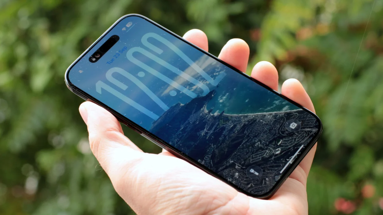 iPhone showing the screenshot options after taking a regular screenshot.