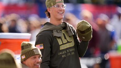 Jaxson Dart will look to upset the Patriots: He'll be the starting QB on MNF