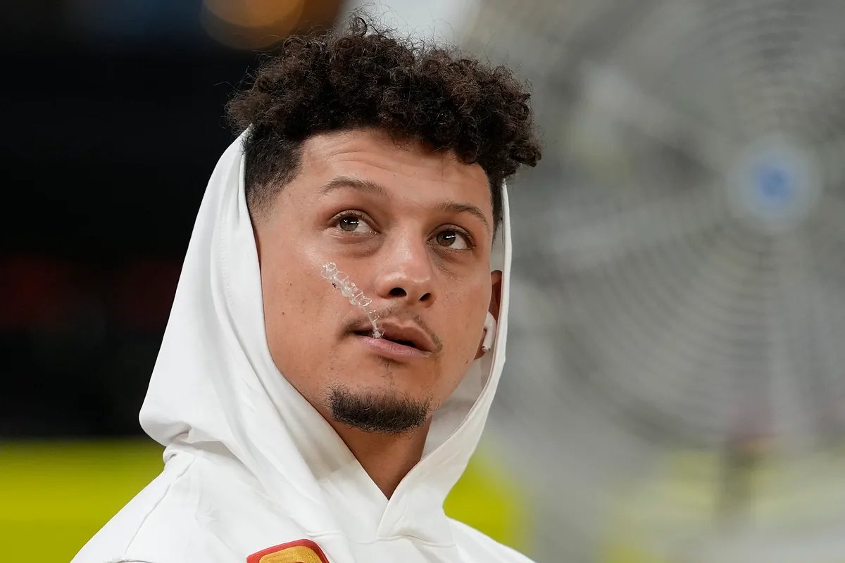 Young Quarterback emulating Patrick Mahomes