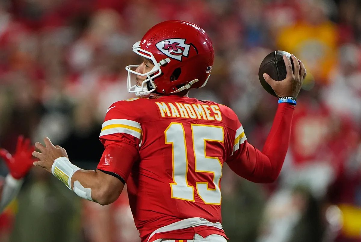 Patrick Mahomes prepares for a game, acknowledging the intensity of the Bills' home crowd.