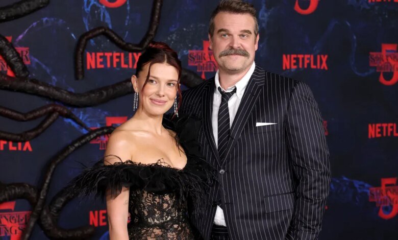 See 'Stranger Things' cast walk the red carpet at final premiere