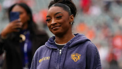 Simone Biles takes Bears fever to another level with Jonathan Owens' #36 jersey