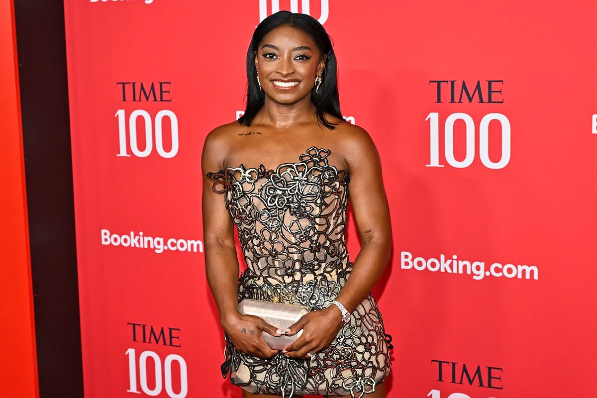 Simone Biles in a dazzling gown at the Women of the Year Gala