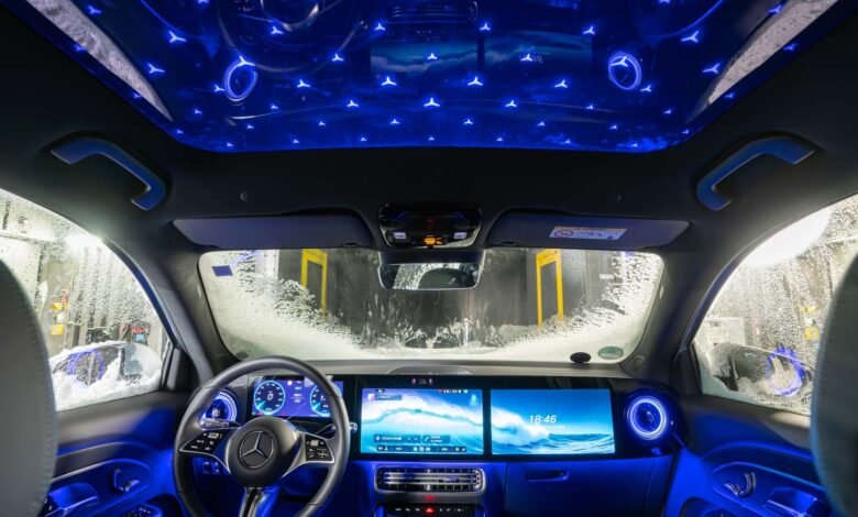 The New Mercedes GLB Has Three Screens, Seven Seats, and Plenty of Stars