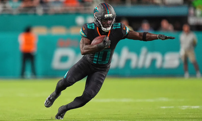 The unexpected reaction of Tyreek Hill after the firing of Dolphins general manager Chris Grier