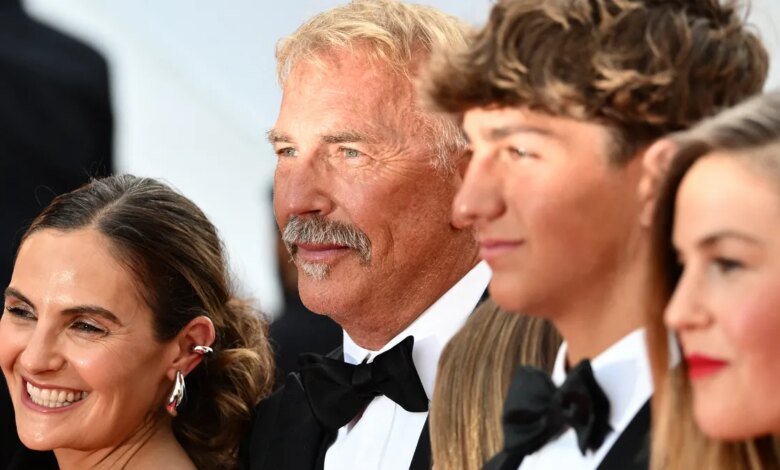 Kevin Costner feels pang of loss at Christmas − 'I'm the only one'