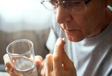 Widely prescribed opioid shows minimal pain relief and higher heart risk, study finds