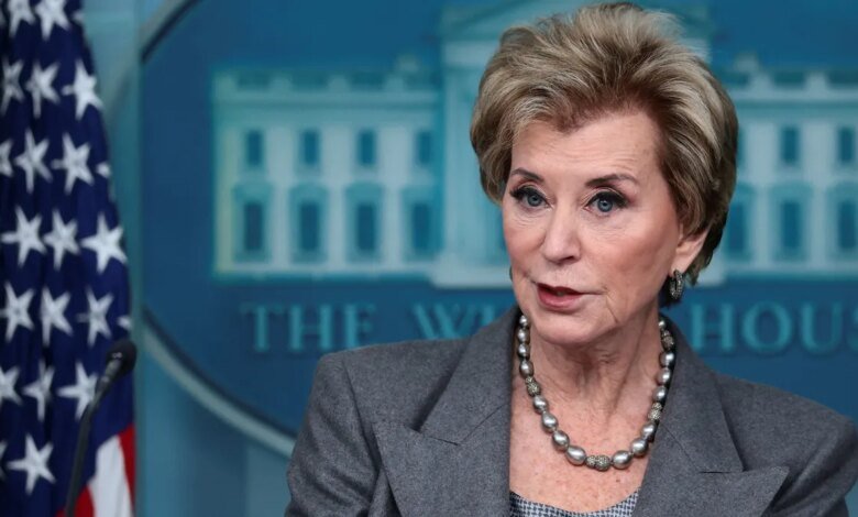 Education Dept. asks hundreds of fired employees to pitch in with work