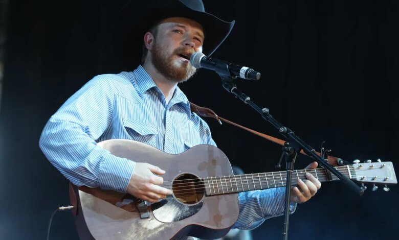 Colter Wall cancels remaining tour stops. 'I am mentally unwell'