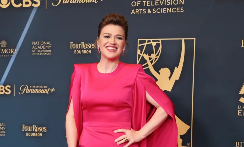 Kelly Clarkson never got her money, car after winning 'American Idol'