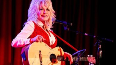 Dolly Parton's death brings unified grief from both political sides